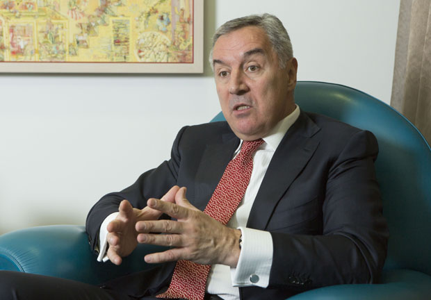 Мило Ђукановић: Вучићу шаљу фактуру за изгубљено Косово 